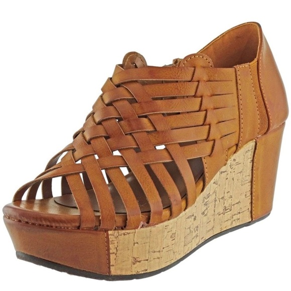 Vegan Leather Criss Cross Sandals - Picture 8 of 9
